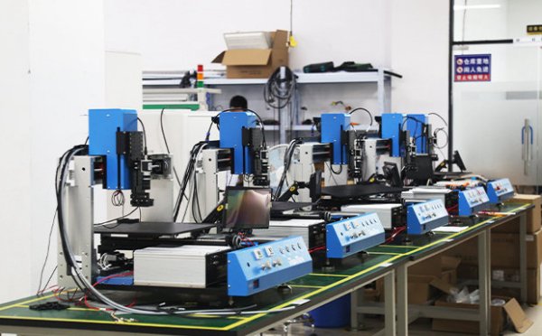 桌面型点胶机的优缺点